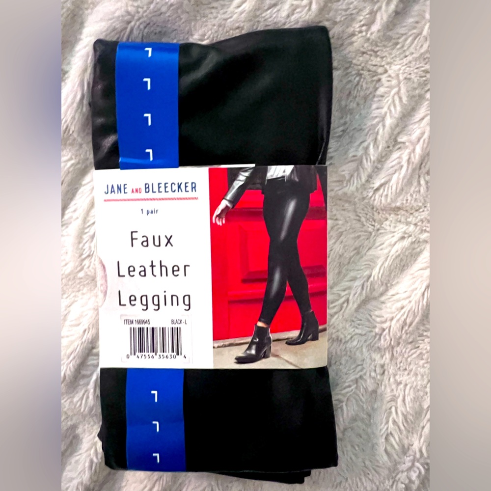Size large Faux leather legging new